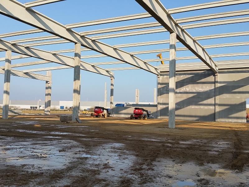 Construction de centre commercial - Goodman Carrefour à Brie-Comte-Robert