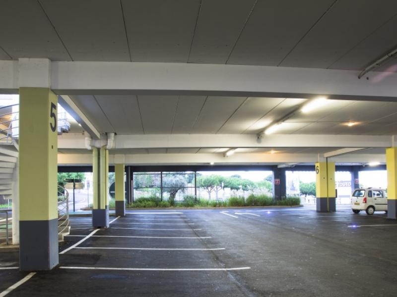 Parking Auchan Sète (34)